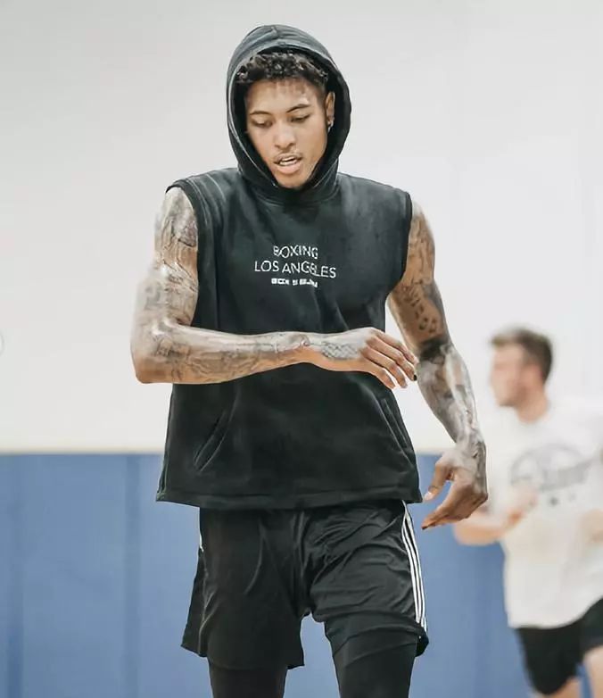 段用强劲的 段用强劲的