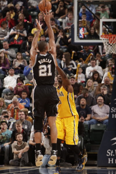 两人同侧联 两人同侧联